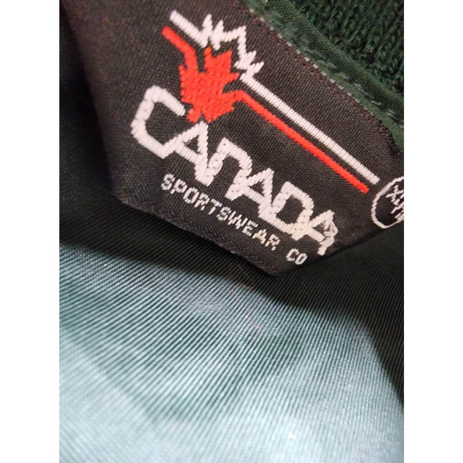 Vintage VINTAGE Canada sportswear Windbreaker Jacket Mens XL Green Nylon Softshell Zip Mid-Length Distressed Size US XL / EU 56 / 4 - 6 Thumbnail