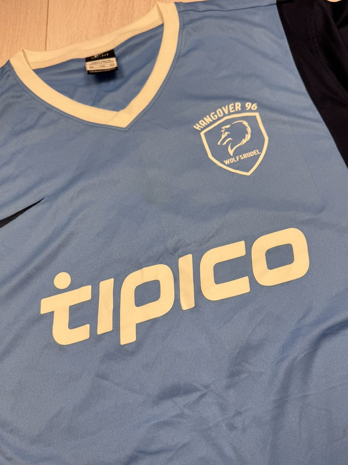 Nike Vintage Nike Hangover 96 Soccer Jersey size XXL Size US XXL / EU 58 / 5 - 7 Thumbnail