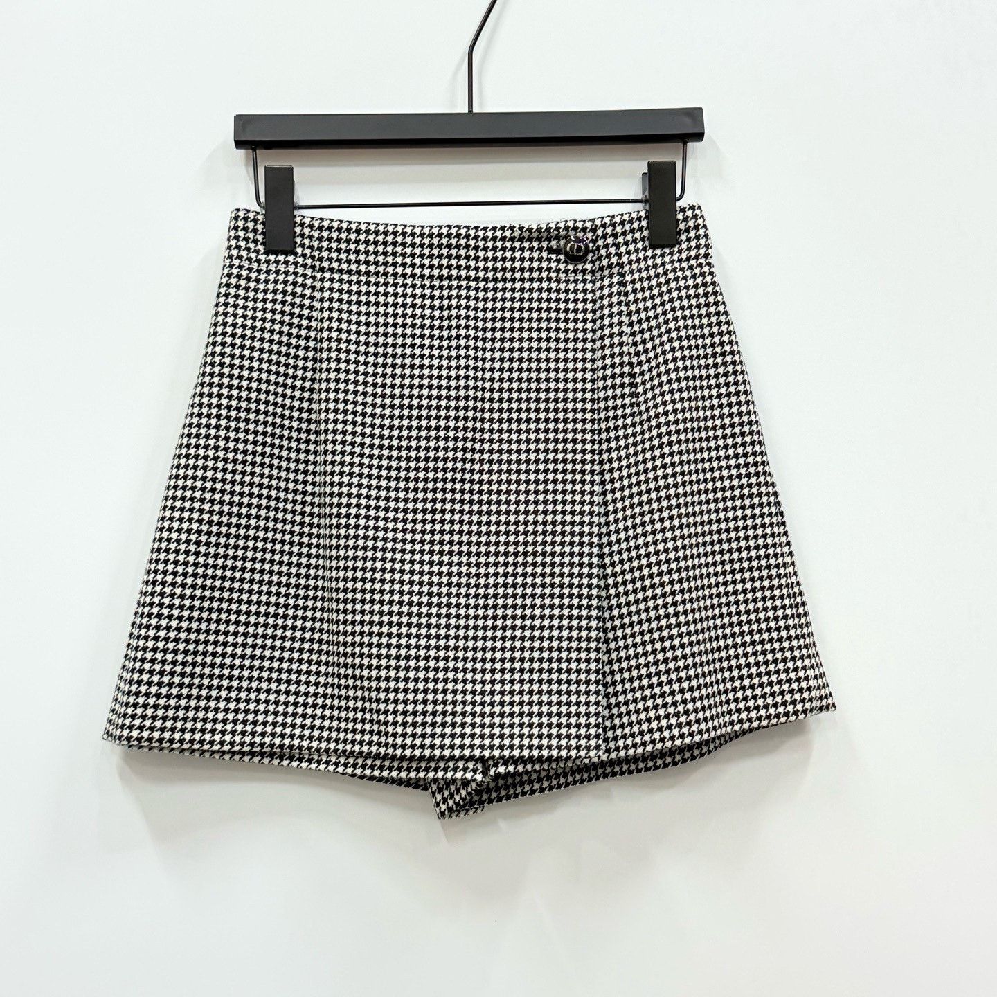 Dior Dior Houndstooth A-Line Short Shorts Size 34" / US 12 / IT 48 - 1 Thumbnail