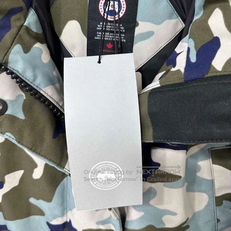 Canada Goose Camo Logo Hooded Down Jacket. Size US XL / EU 56 / 4 - 8 Thumbnail