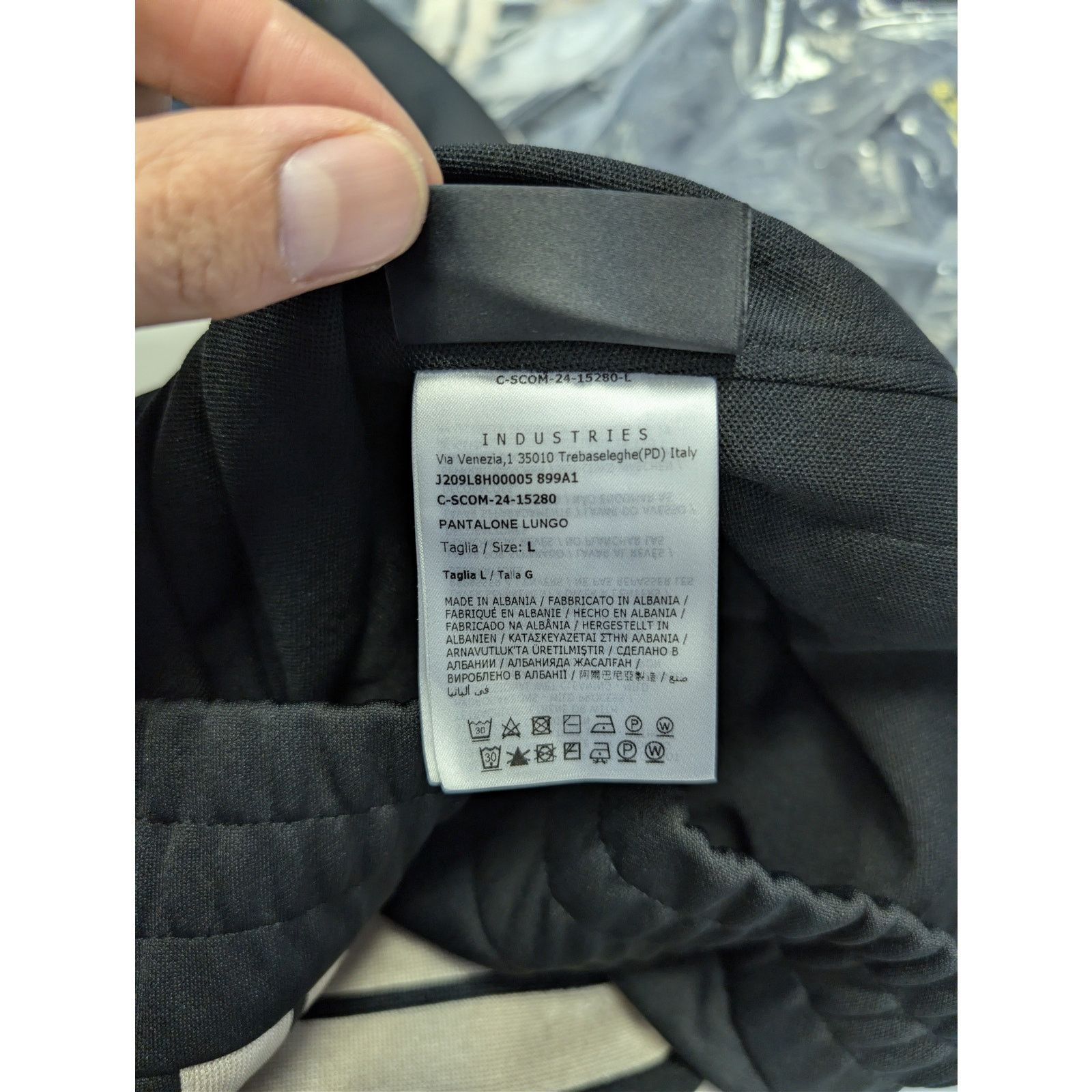 Moncler × Palm Angels o1rshd1 Q:2 / Sweat Bottoms Track Pants in Black / White Size US 34 / EU 50 - 17 Thumbnail