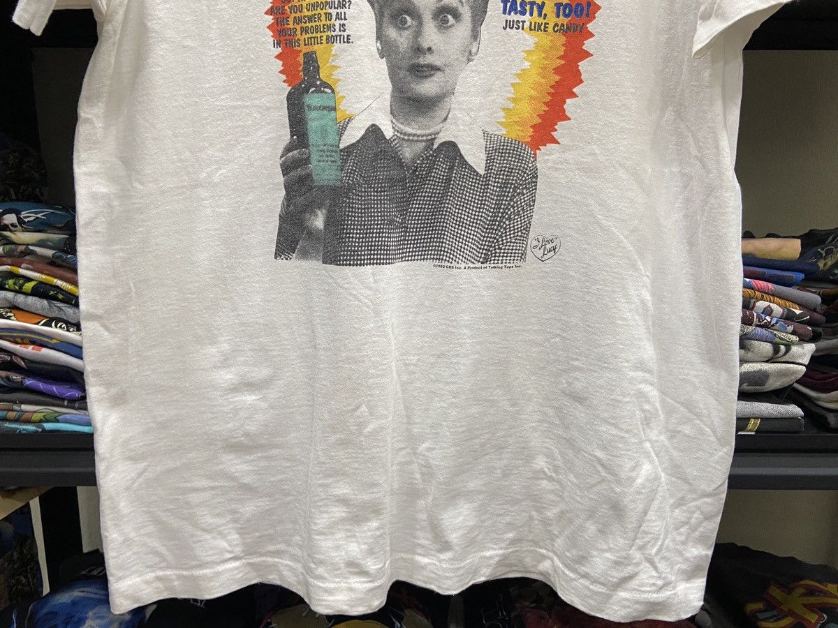 Vintage Vintage 1992s I LOVE LUCY Movie Tour T-Shirt Size US XL / EU 56 / 4 - 3 Thumbnail