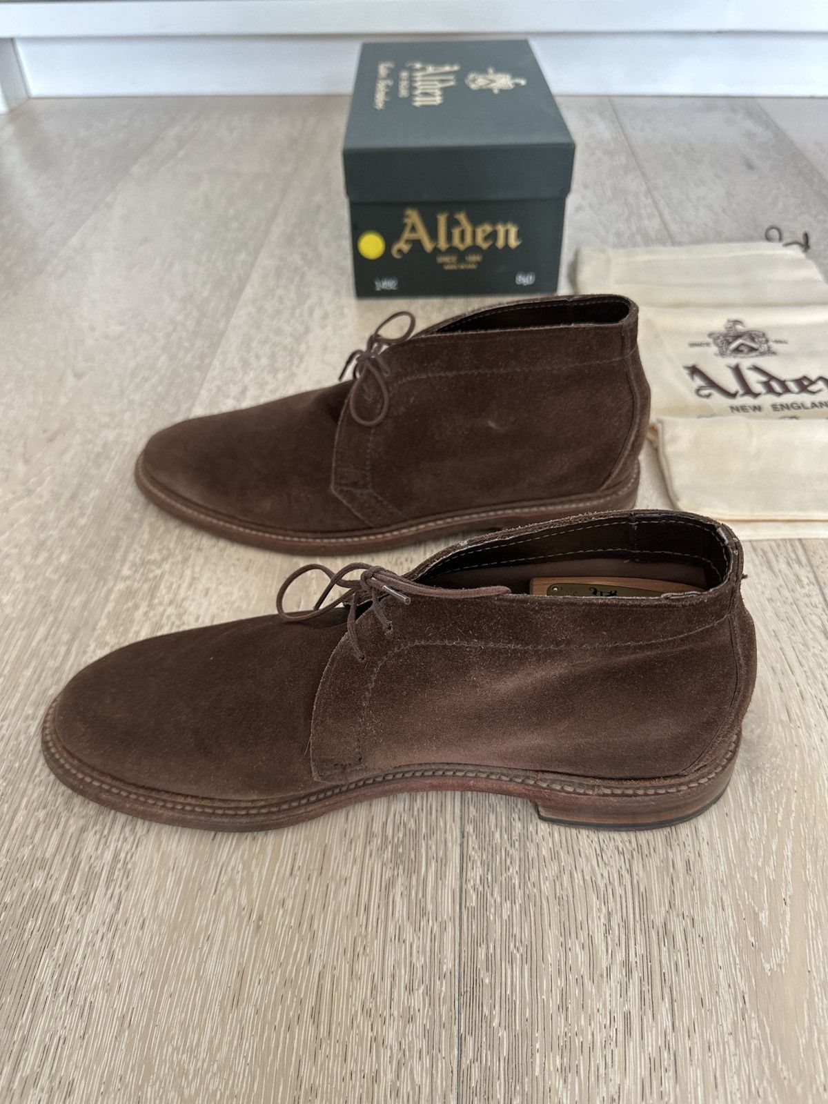 Alden Alden unlined suede chukka boots chocolate brown Size US 8.5 / EU 41-42 - 5 Thumbnail