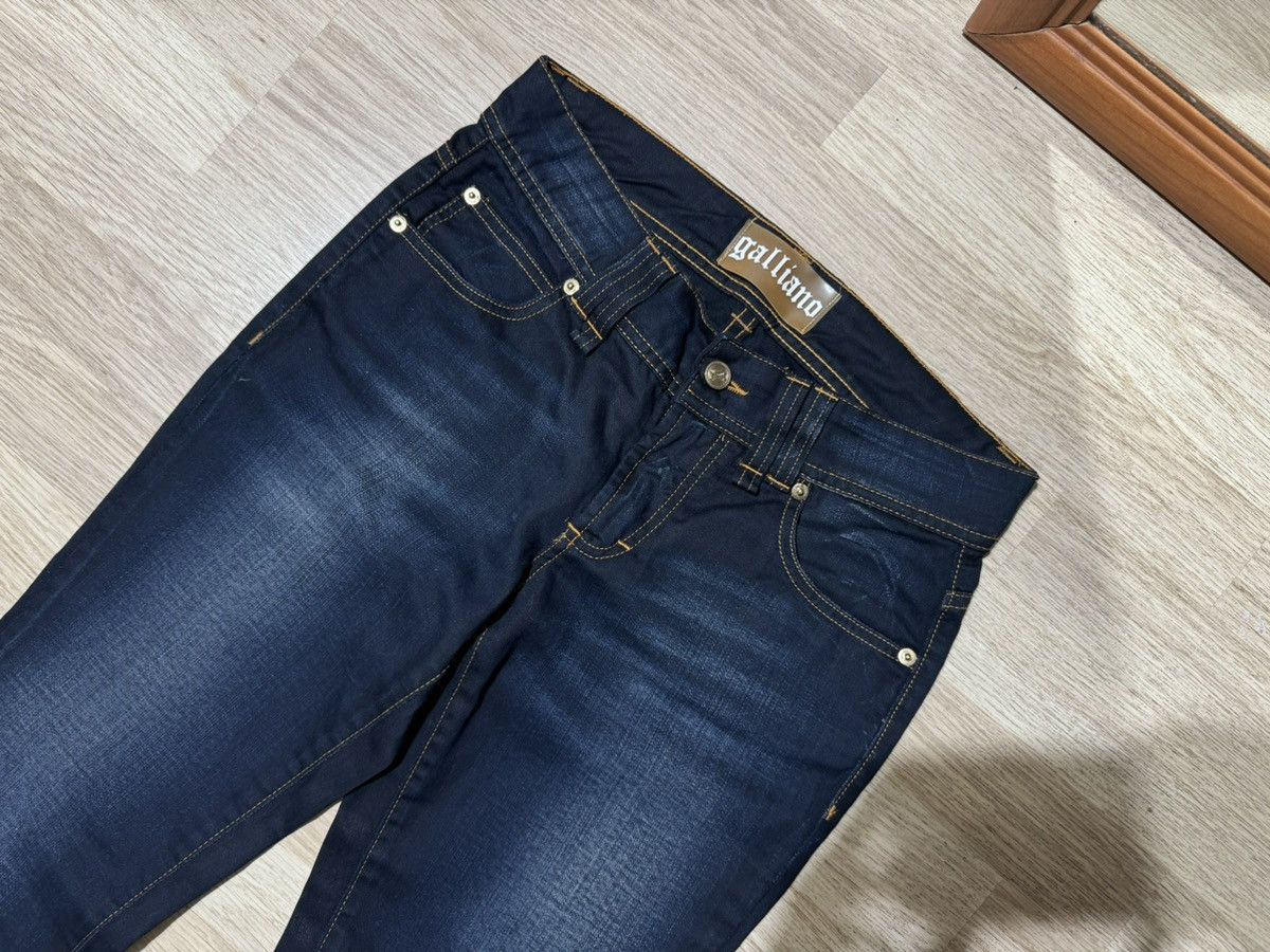 Designer × John Galliano John Galliano jeans logo 27 Size 27" / US 4 / IT 40 - 4 Thumbnail