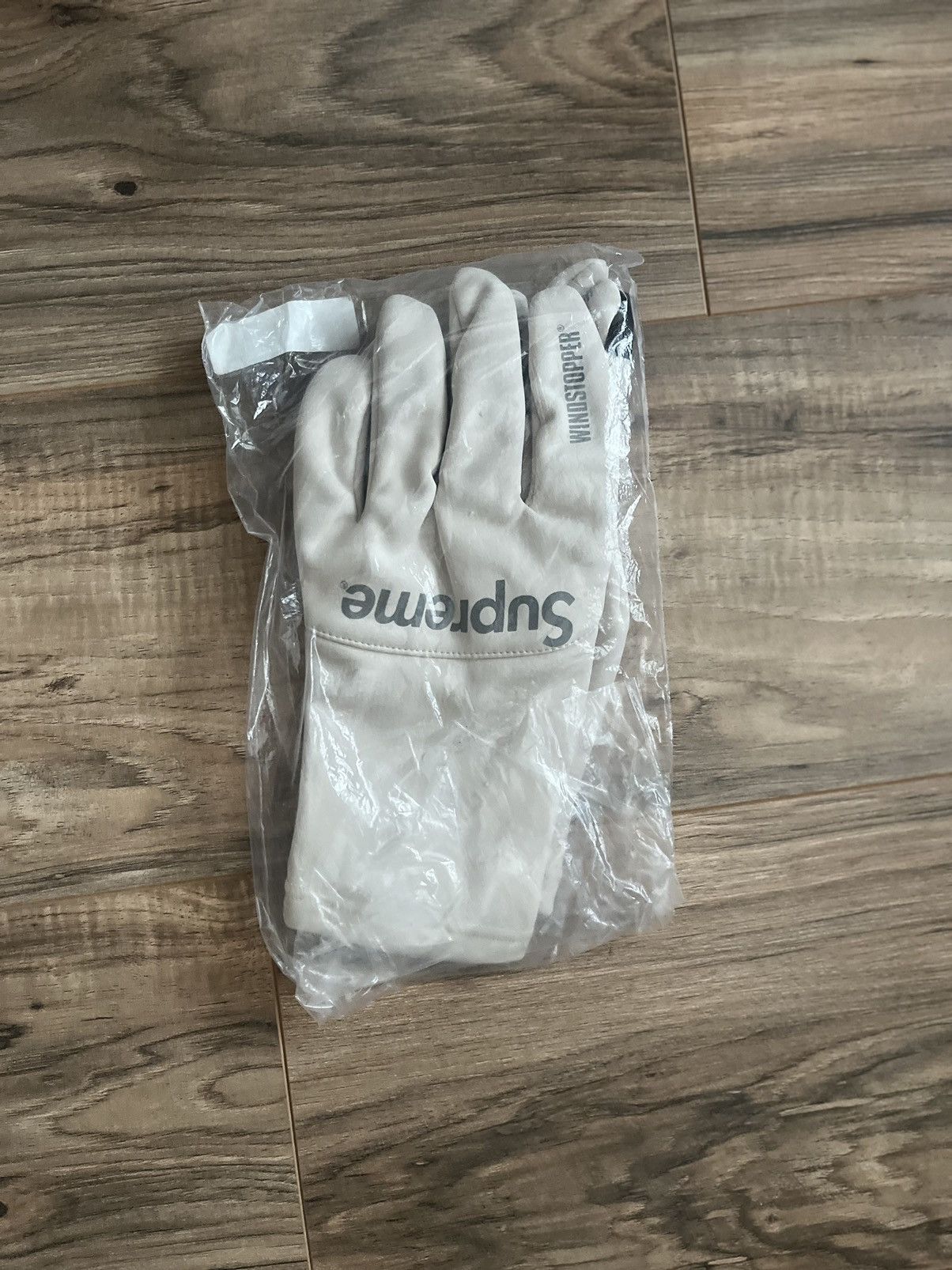 Supreme Supreme Windstopper Gloves Size ONE SIZE - 4 Thumbnail