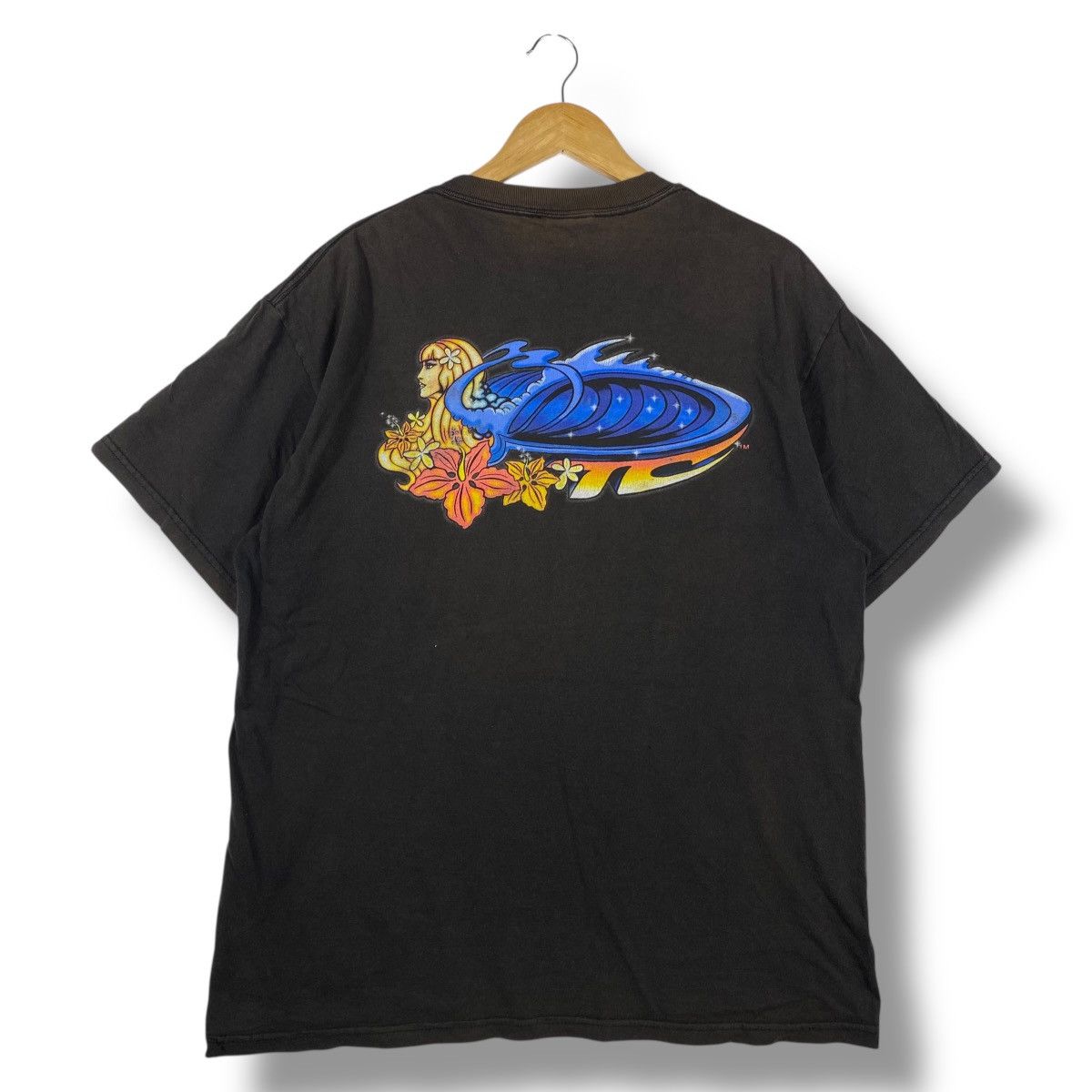Vintage Vintage 90's T&C SURFBOARDS Faded Graphic Surf Tee Size US L / EU 52-54 / 3 - 1 Thumbnail