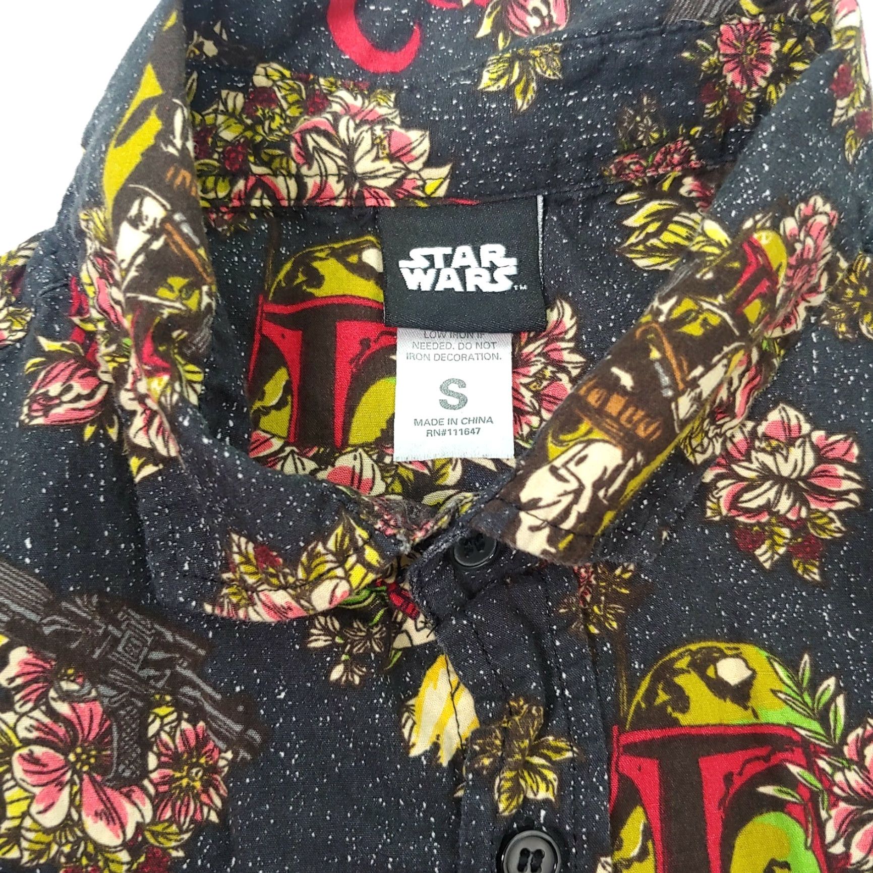 Star Wars Star Wars Boba Fett Shirt Men S Black Floral Galaxy Short Sleeve Button-Up Tropical Film Theme Size US S / EU 44-46 / 1 - 7 Thumbnail