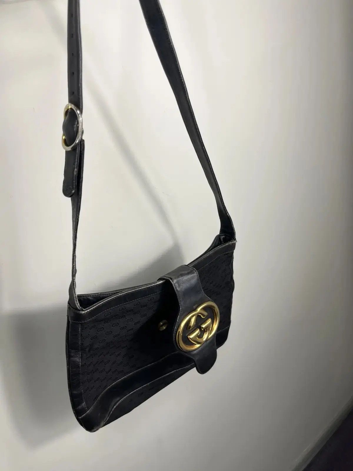 Gucci Vintage Gucci GG Plus Rare Monogram Shoulder Bag Size ONE SIZE - 12 Thumbnail