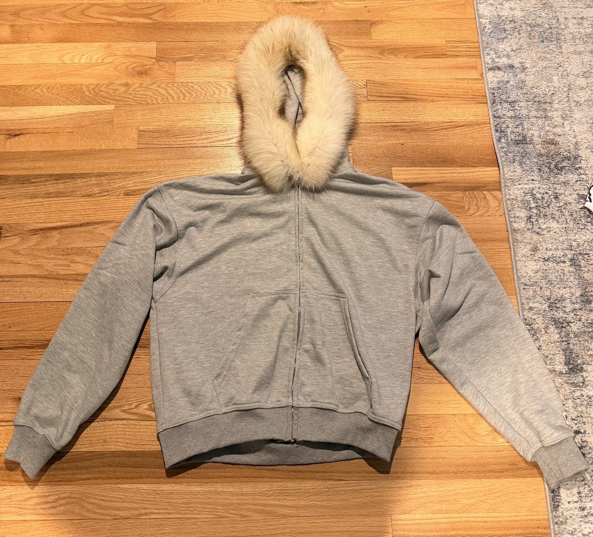 Other Peace and war fur hoodie Size US XL / EU 56 / 4 - 1 Thumbnail