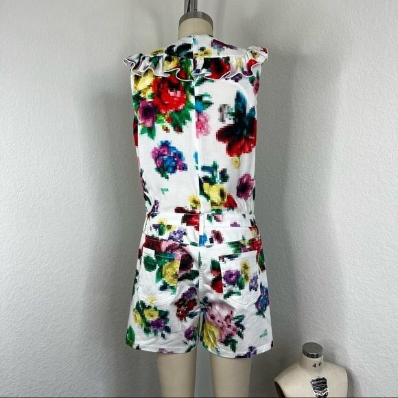 Love Moschino LOVE MOSHINO Pixelated Romper Floral Ruffle Playsuit Size 28" / US 6 / IT 42 - 8 Thumbnail