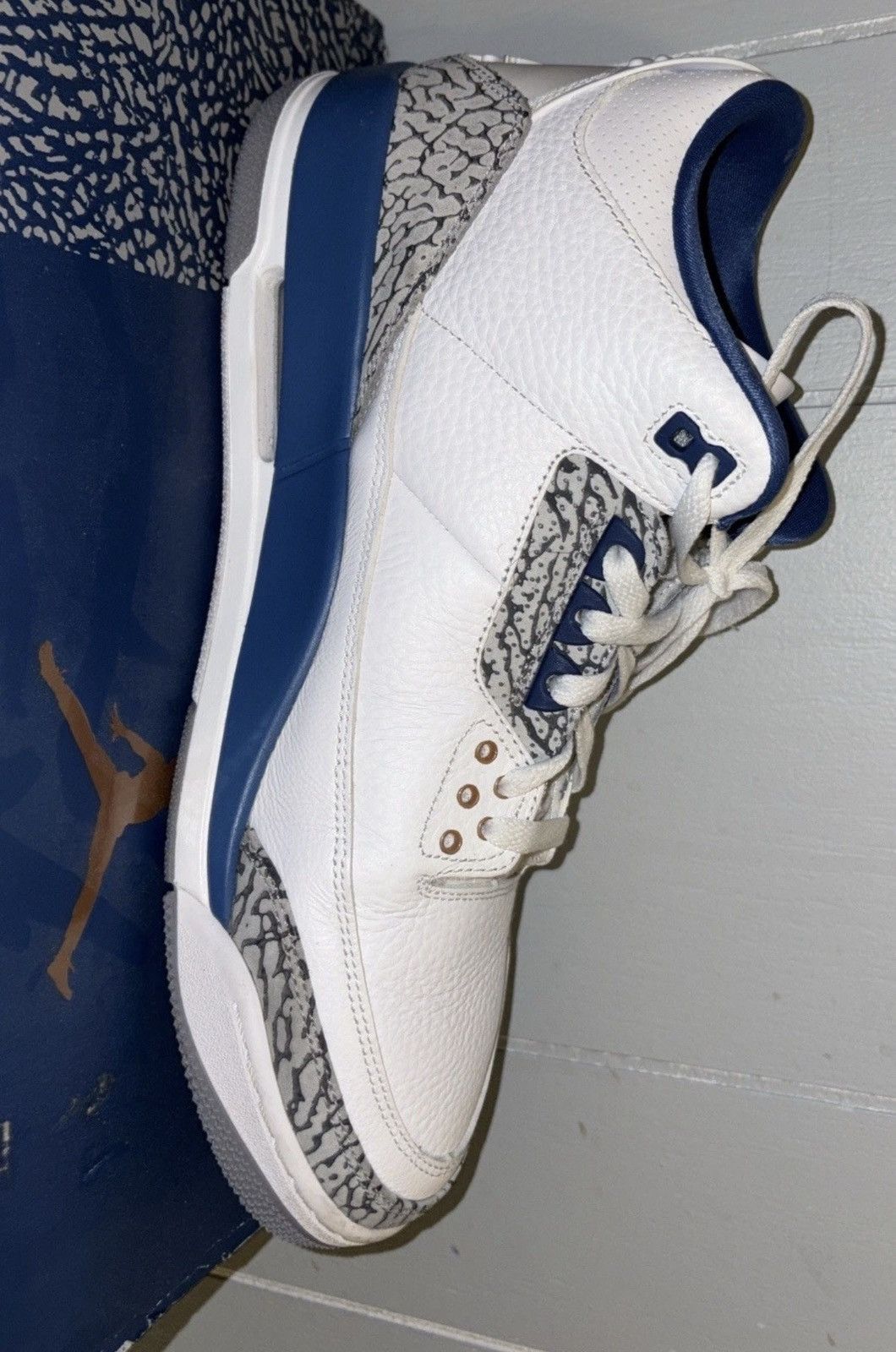 Jordan Brand Title: Nike Air Jordan 3 Retro Washington Wizards Size 12 Size US 12 / EU 45 - 3 Thumbnail