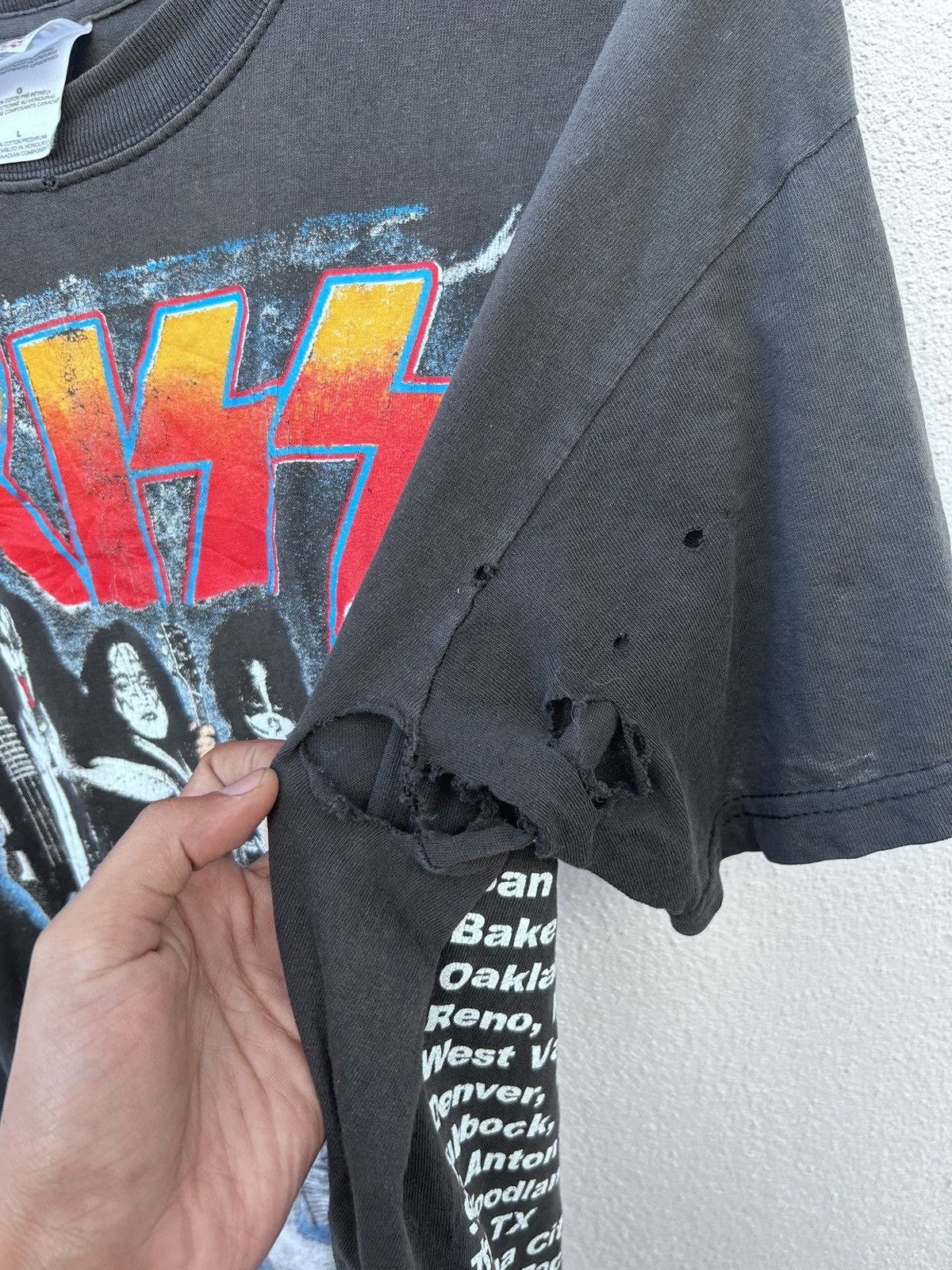 KISS Vintage Kiss Farewell Tour 2000 Distressed Tee Size US L / EU 52-54 / 3 - 4 Thumbnail