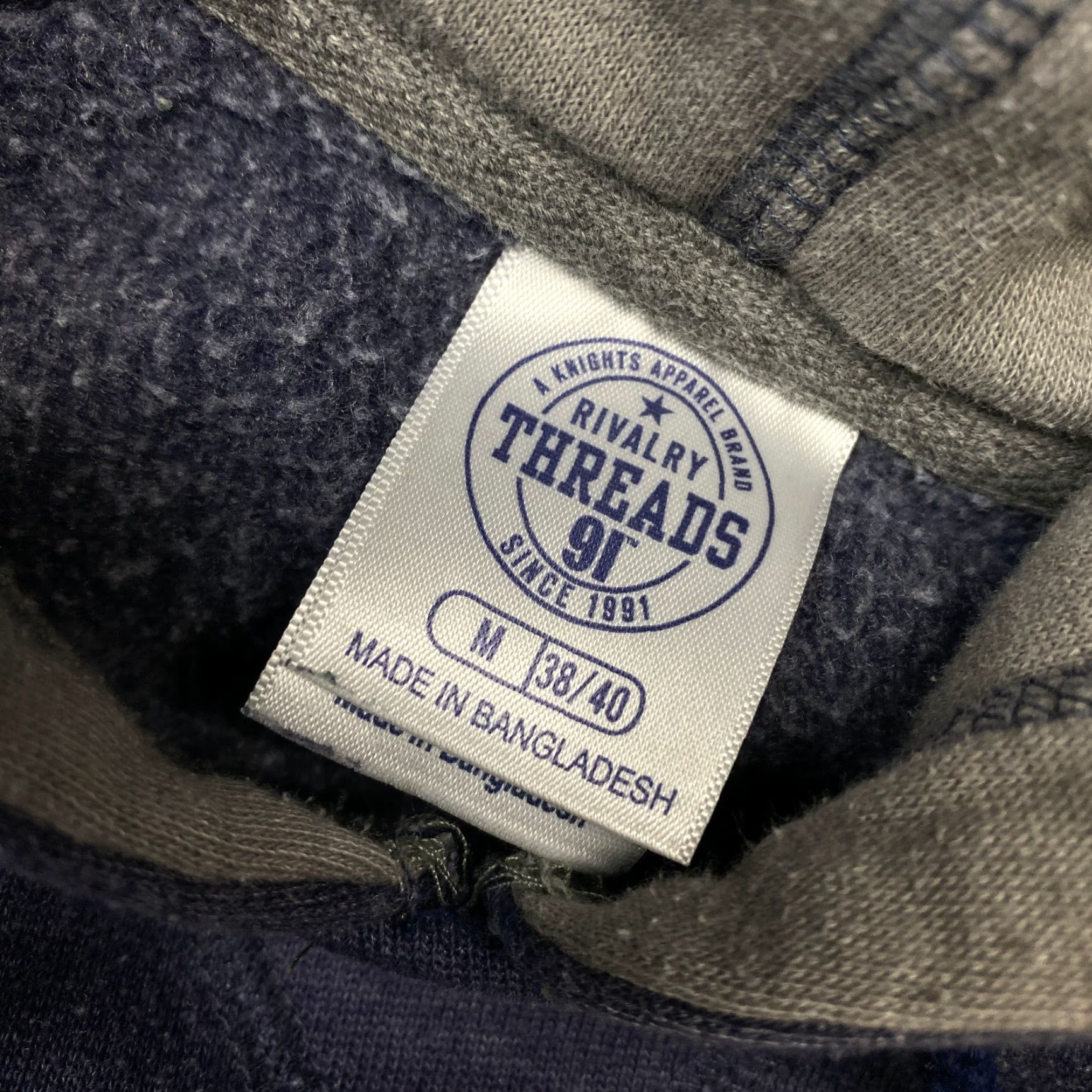 Vintage Rivalry Threads University Hoodie Wolf Pack College Graphics M Blue Unisex Adults Size M Pullover Sweatshirt Size US M / EU 48-50 / 2 - 2 Thumbnail