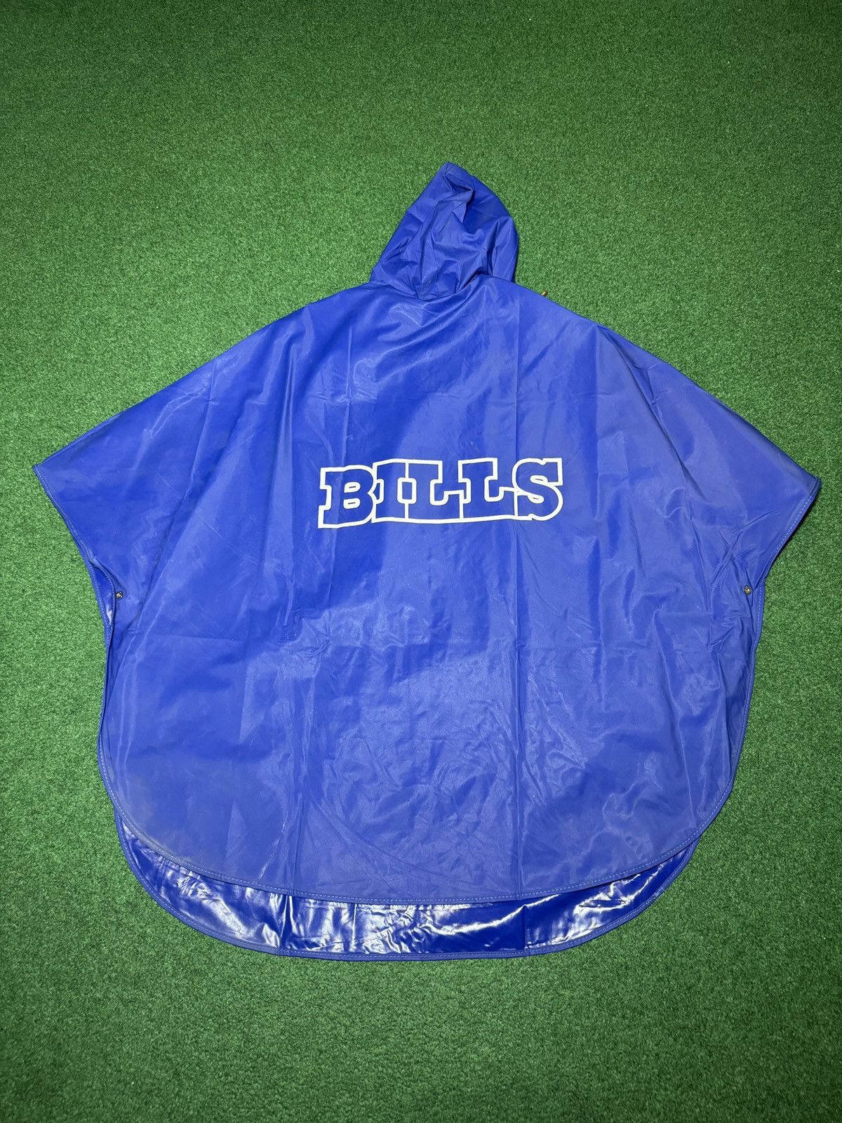 Vintage Buffalo Bills M Vinyl Rain Coat Jacket Poncho Vintage NFL Size US M / EU 48-50 / 2 - 4 Thumbnail