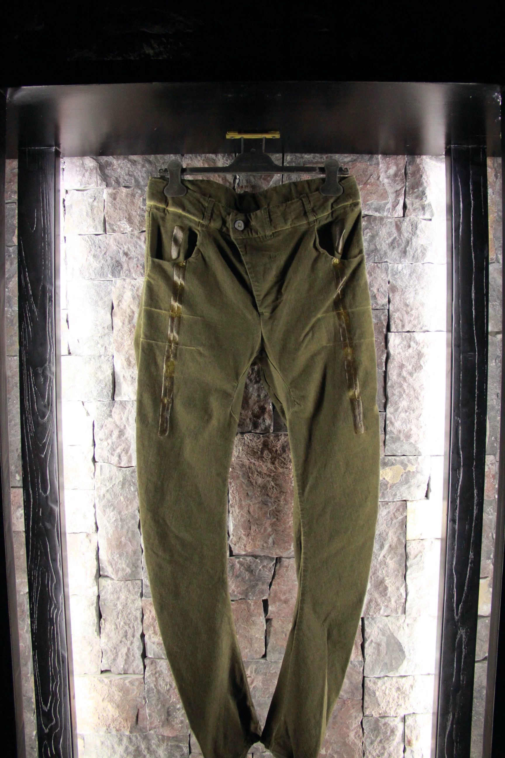 Boris Bidjan Saberi Boris Bidjan Saberi White Casual Pants Men 34 Size US 34 / EU 50 - 1 Thumbnail