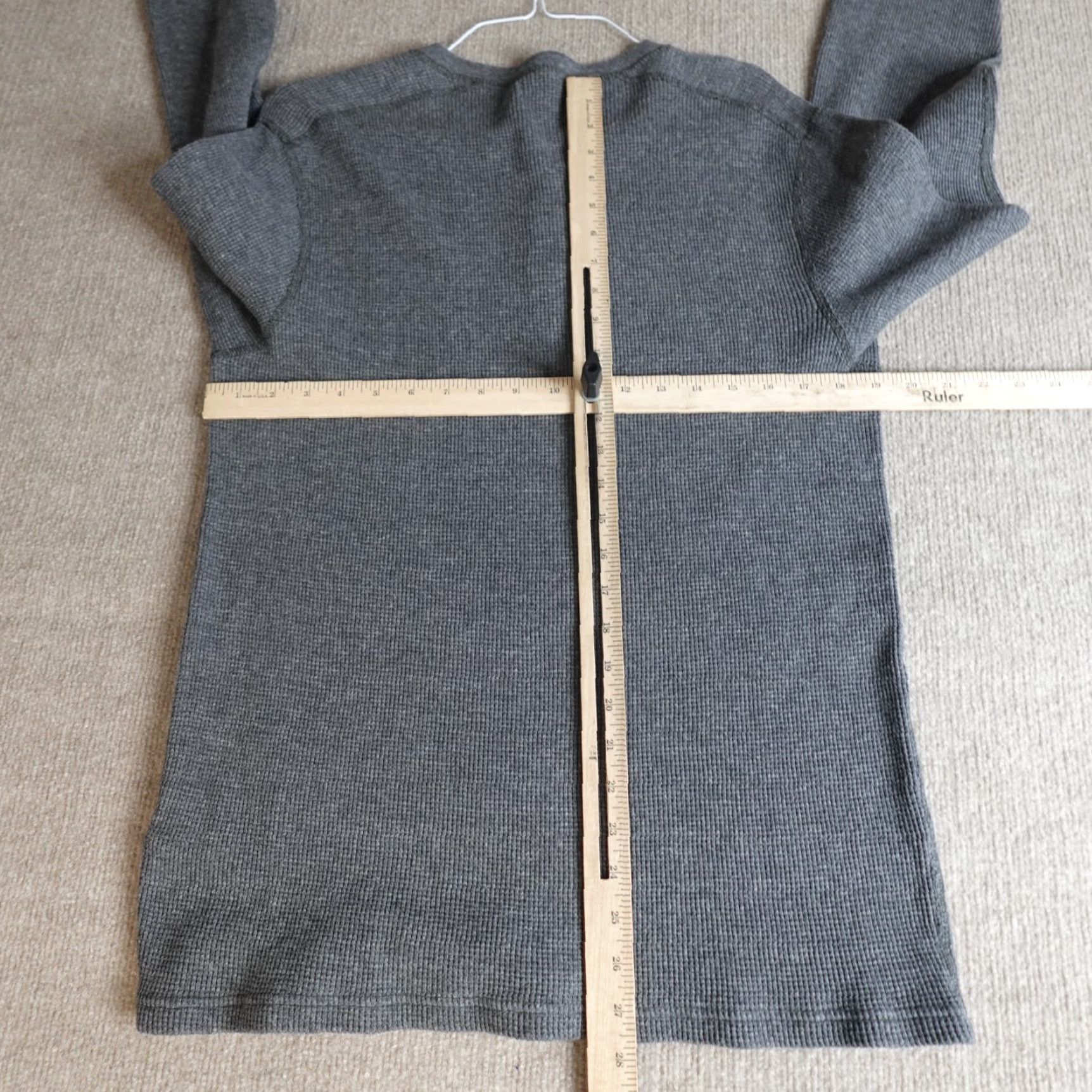 Wallace & Barnes Wallace & Barnes Mens Shirt Large Gray Waffle Thermal Henley Long Sleeve Cotton Pullover Casual 100% Cotton Size US L / EU 52-54 / 3 - 3 Thumbnail