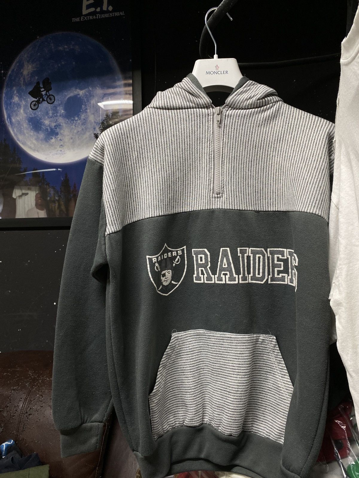 Vintage Vintage 1980’s Raiders Sweater Hoodie Small Size US S / EU 44-46 / 1 - 1 Thumbnail