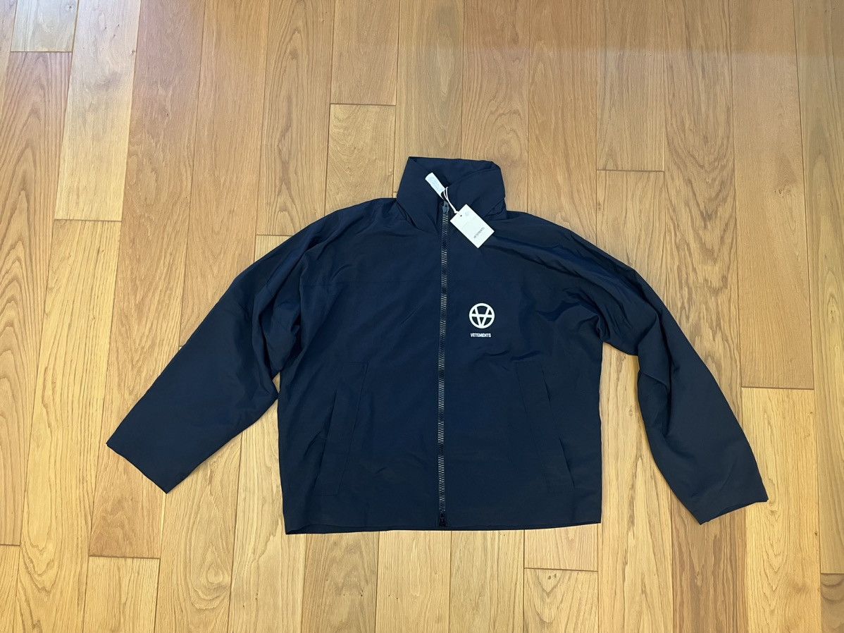 Vetements VETEMENTS Jacket RRP $1300 Size US L / EU 52-54 / 3 - 2 Thumbnail
