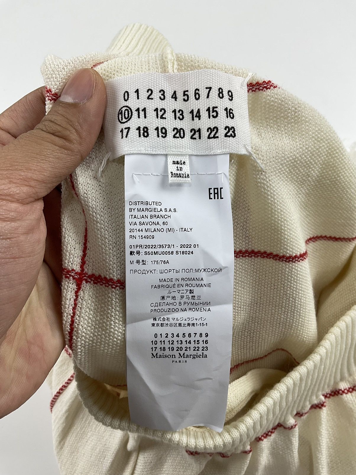 Maison Margiela Maison Margiela Fringe Knit Short Size US 32 / EU 48 - 9 Thumbnail