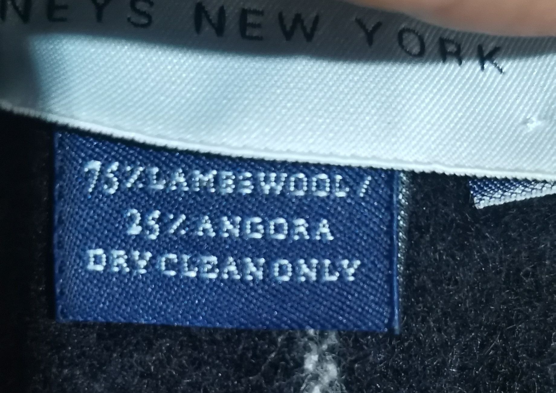 Begg x Co Begg & Co Lambswool Angora Scarf 70x11" Barney's New York Size ONE SIZE - 7 Thumbnail