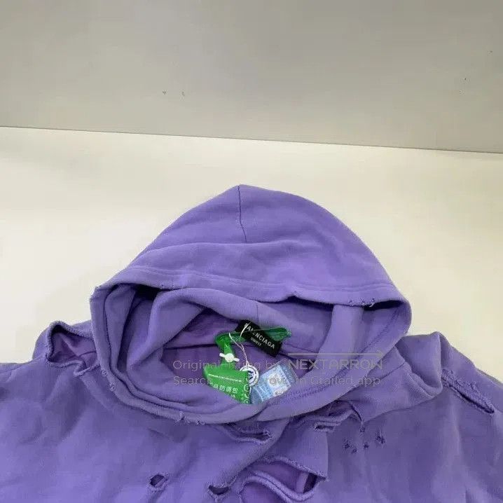 Balenciaga Balenciaga SS22 Purple Logo Hoodie with Distressed Details. Size US M / EU 48-50 / 2 - 5 Thumbnail