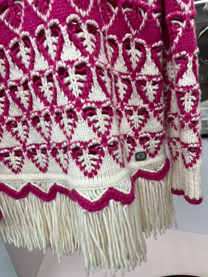 Chanel Chanel 21K pink and white tassel cashmere sweater Size XS / US 0-2 / IT 36-38 - 2 Thumbnail