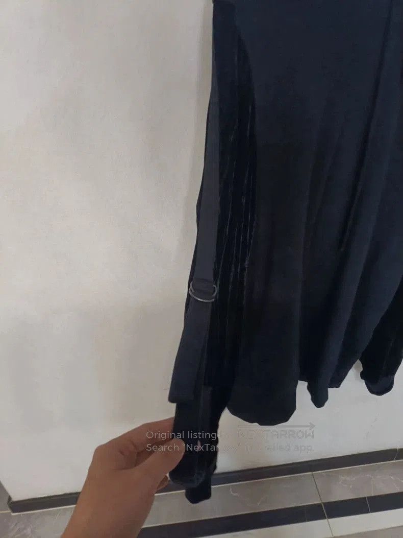 Ann Demeulemeester Ann Demeulemeester Black Dropped Sweatshirt. Size US M / EU 48-50 / 2 - 5 Thumbnail