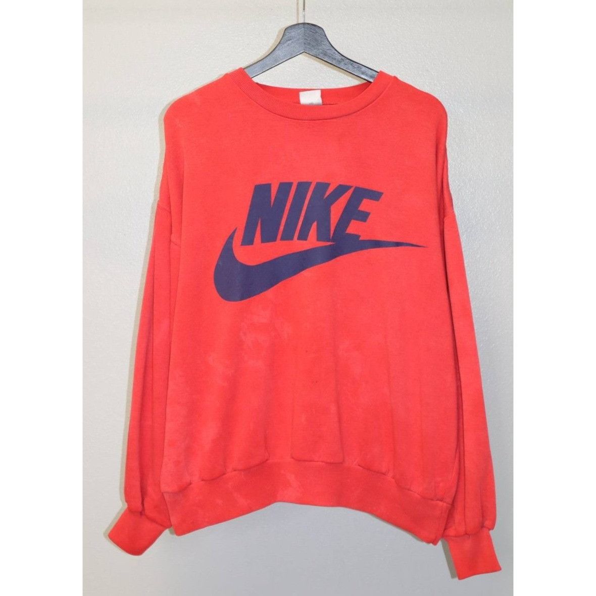 Nike Vintage 90s Nike Sweatshirt Red Crewneck Pullover Men’s L Size US L / EU 52-54 / 3 - 1 Thumbnail