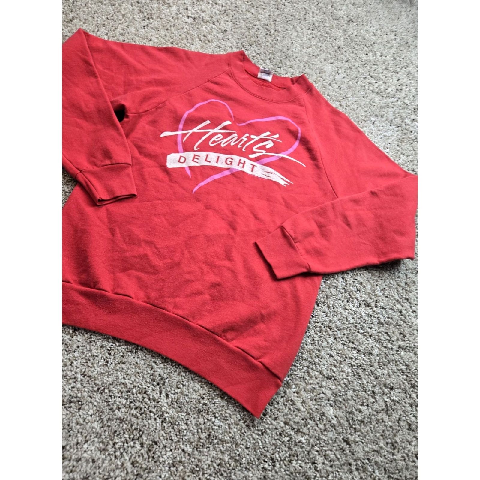 Vintage VINTAGE Tennessee River Sweatshirt Womens M Red Hearts Delight 80s Size M / US 6-8 / IT 42-44 - 2 Thumbnail