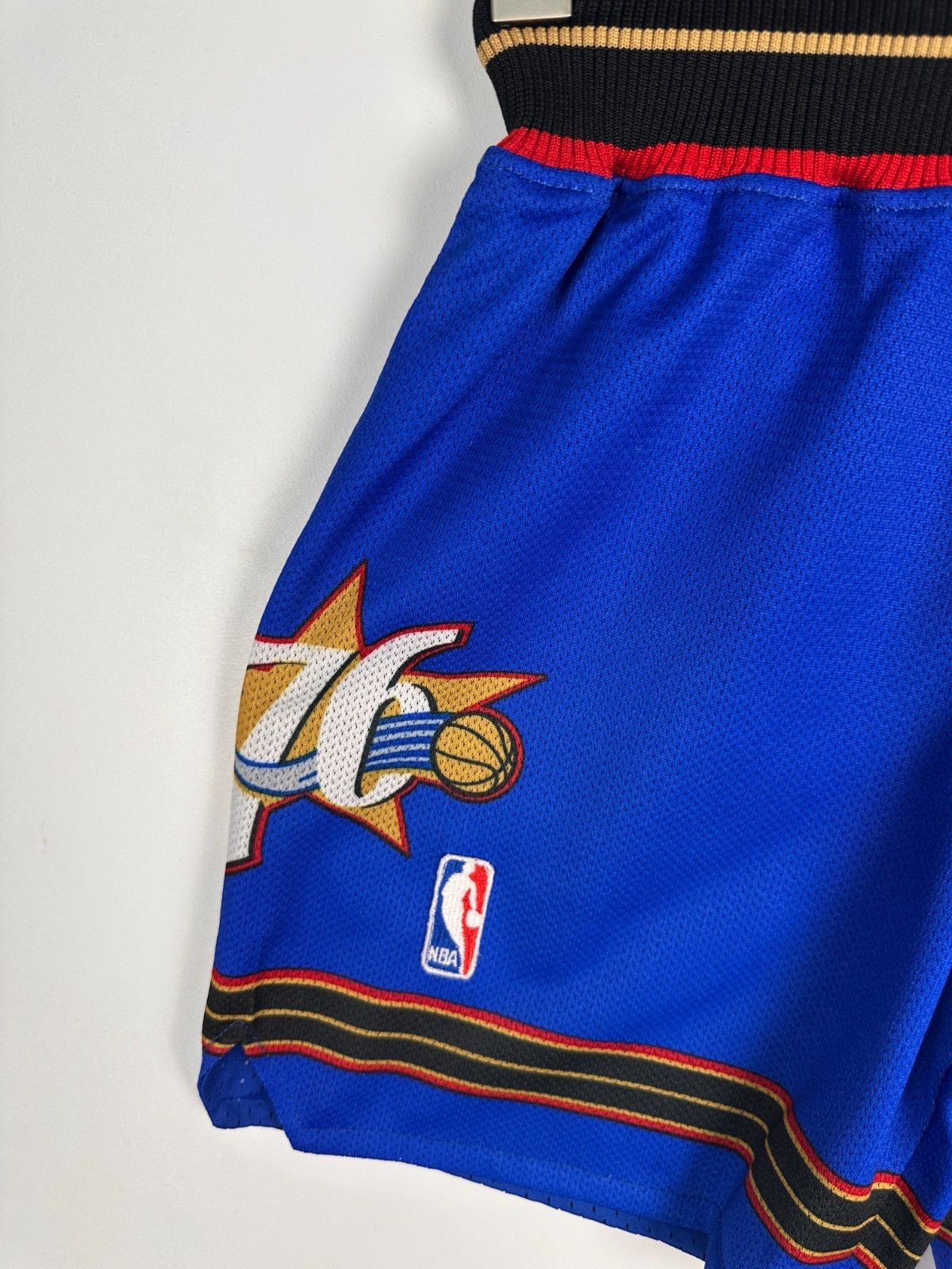 Champion Philadelphia 76ers Basketball Shorts Champion YOUTH M Size US 26 / EU 42 - 3 Thumbnail