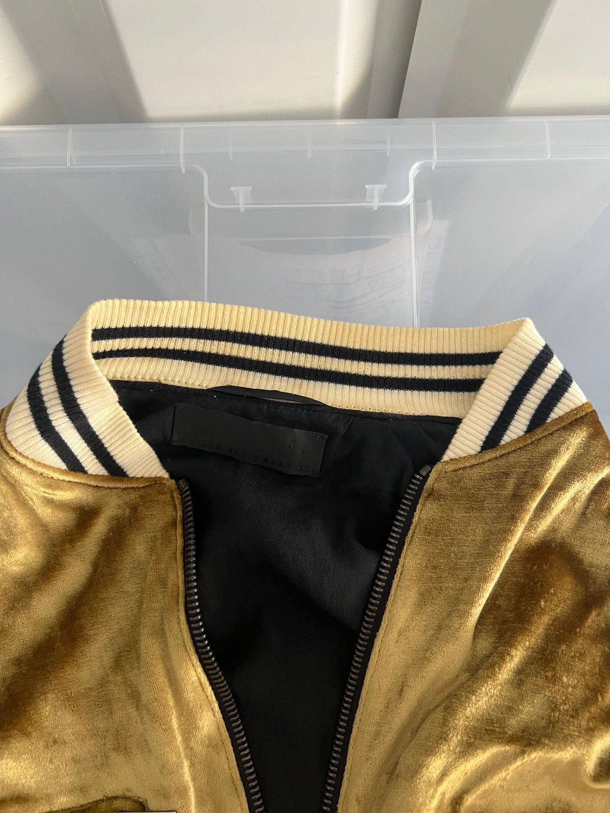 Haider Ackermann HAIDER ACKERMANN SS15 CHAMPAGNE GOLD VELVET BOMBER JACKET Size US M / EU 48-50 / 2 - 14 Thumbnail