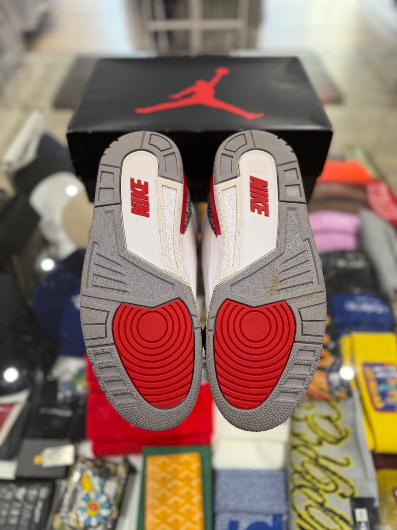Jordan Brand Jordan 3 Fire Red (2022) Size US 9.5 / EU 42-43 - 6 Thumbnail