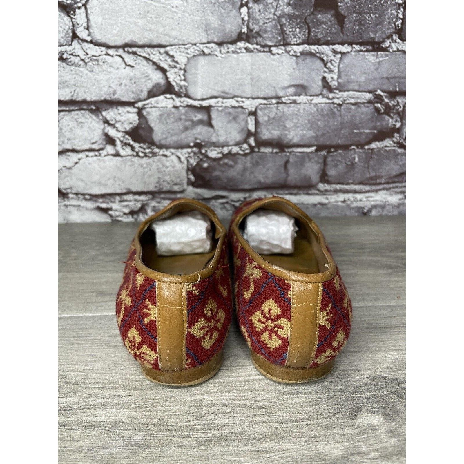 Other Zalo Red Fabric Gold Pattern Slip On Needle Loafers Shoes Wo Size US 7.5 / IT 37.5 - 6 Thumbnail