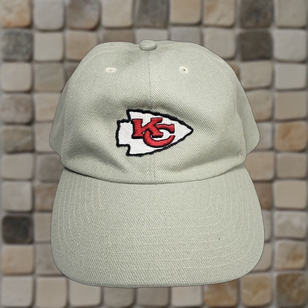 NFL VINTAGE NFL Kansas City KC Baseball Style Hat Cap With Strap Beige 90's Size ONE SIZE - 1 Thumbnail