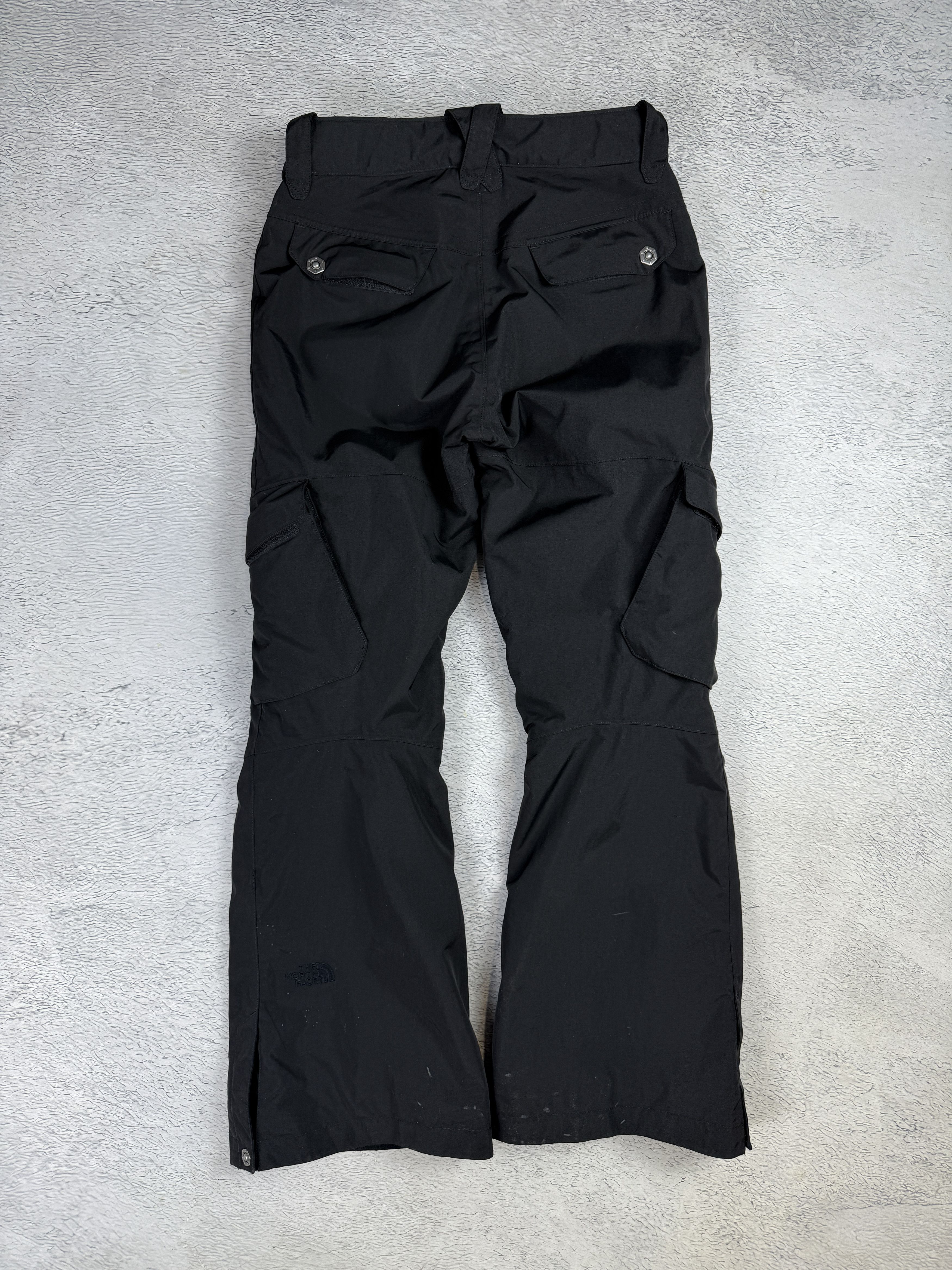 The North Face The North Face Women Snow HyVent Pants Ski Cargo Black Size 26" / US 2 / IT 38 - 3 Thumbnail