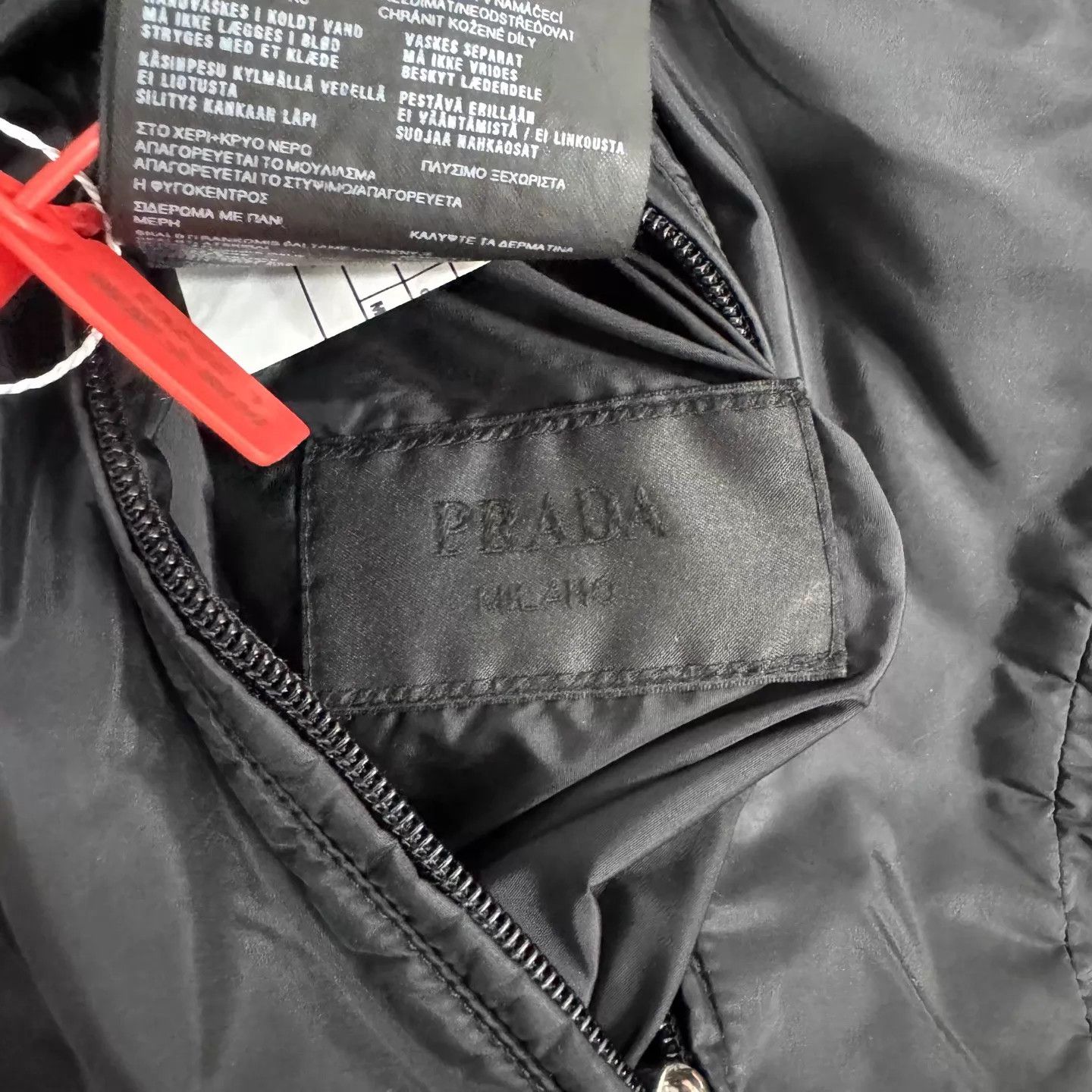 Prada Prada Black Hooded Double Quilted Jacket Triangle Logo 46 Size US S / EU 44-46 / 1 - 7 Thumbnail