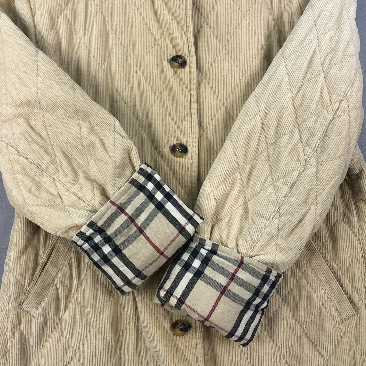 Burberry Rare 🔥 Vintage Burberry Corduroy Nova Check Lining Jacket Size M / US 6-8 / IT 42-44 - 14 Thumbnail