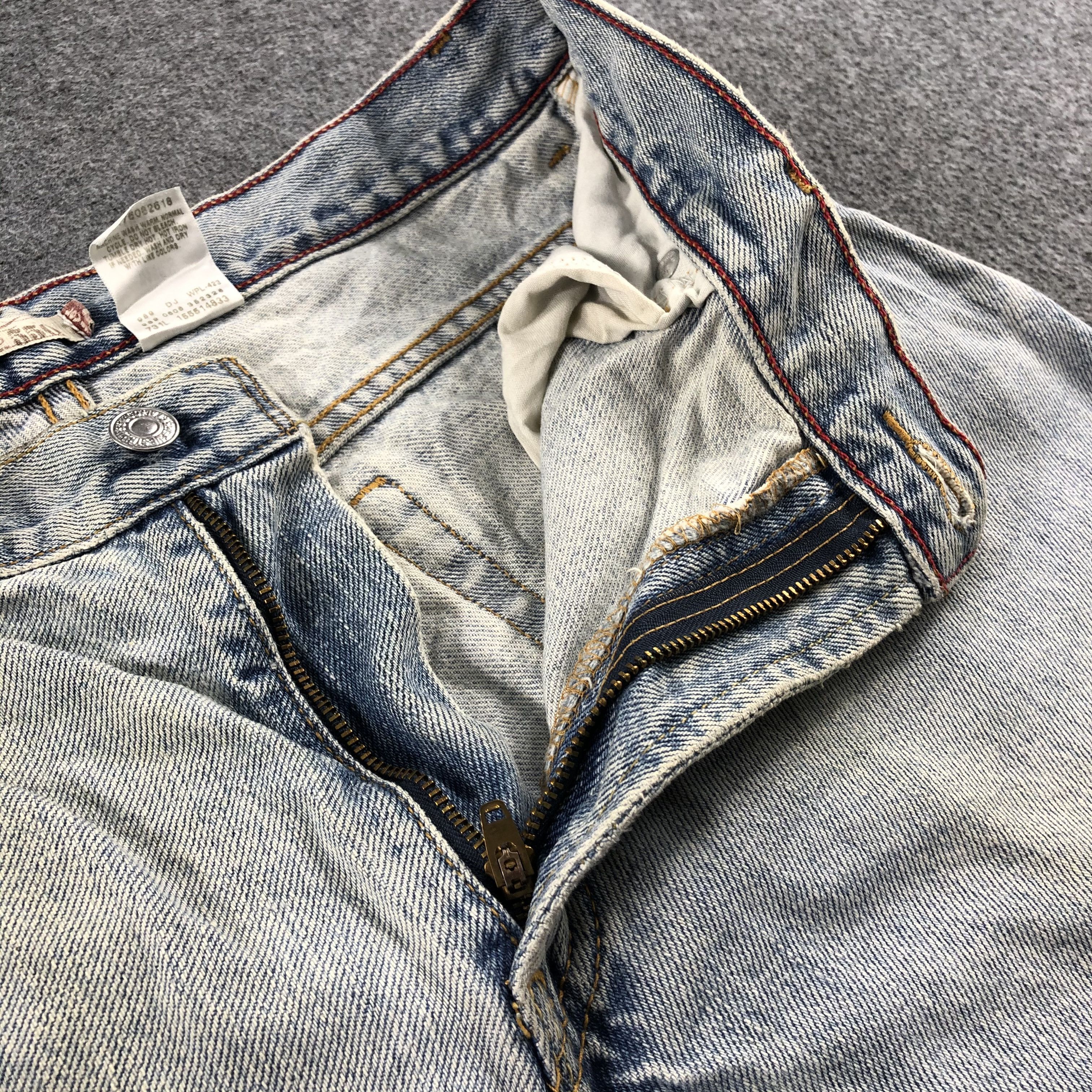Levi's Vintage Light Wash Levis 550 Jeans-J2463 Size US 32 / EU 48 - 8 Thumbnail