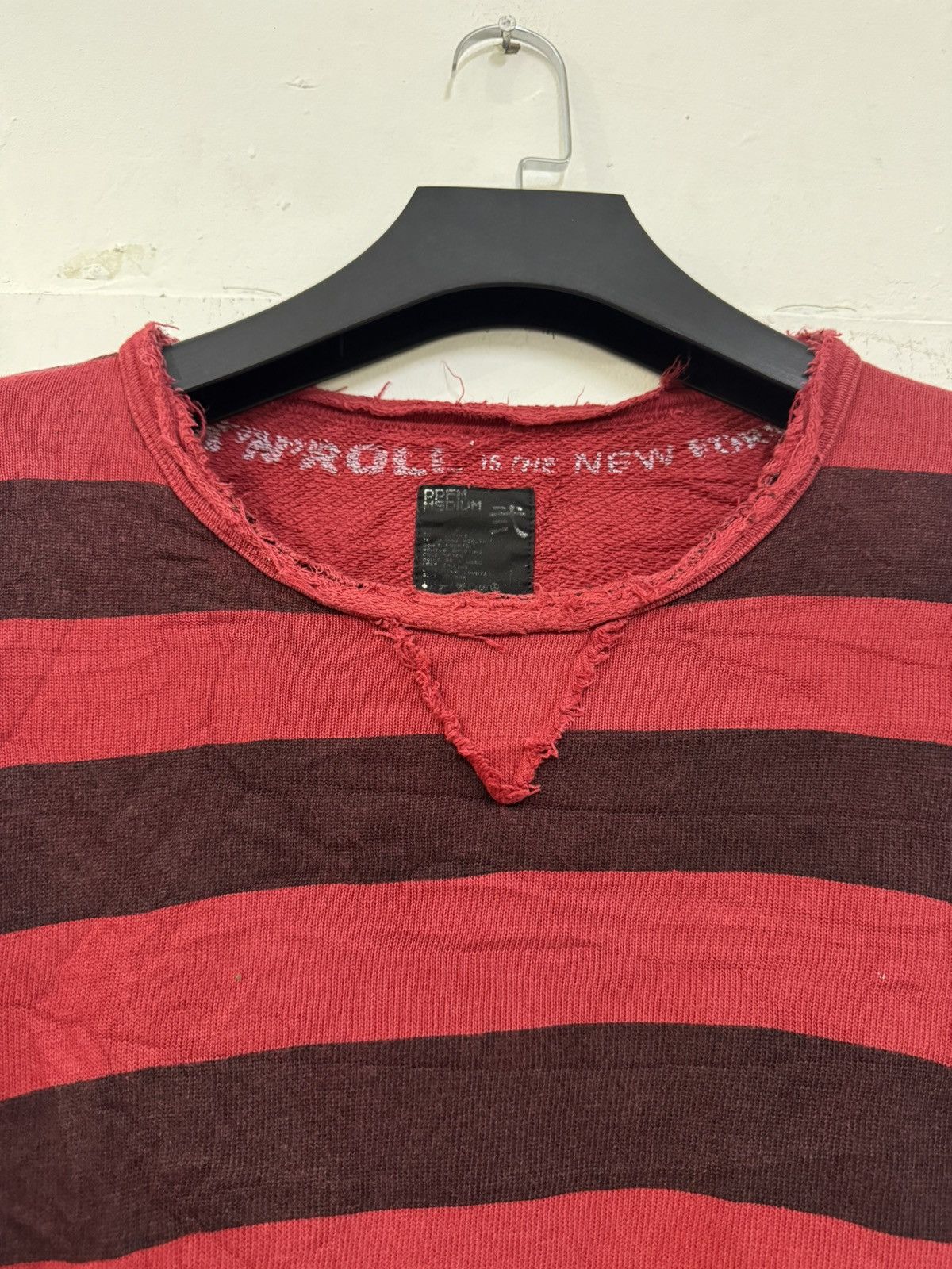 PPFM 💥 PPFM STRIPE RED BLACK GRUNGE DESTROYED DAMAGE KURT COBAIN Size US M / EU 48-50 / 2 - 5 Thumbnail