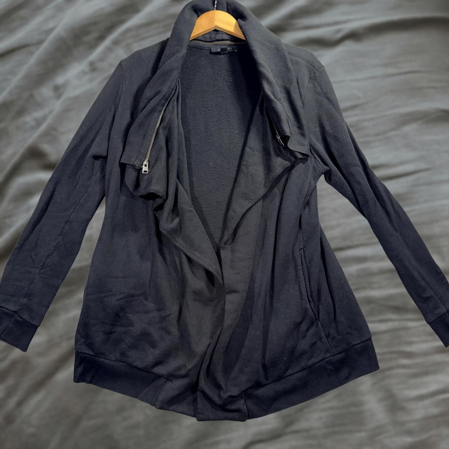 Allsaints AllSaints Cardigan Sweatshirt Womens Large Black Open Fleece Zip Collar Portugal Size L / US 10 / IT 46 - 1 Thumbnail