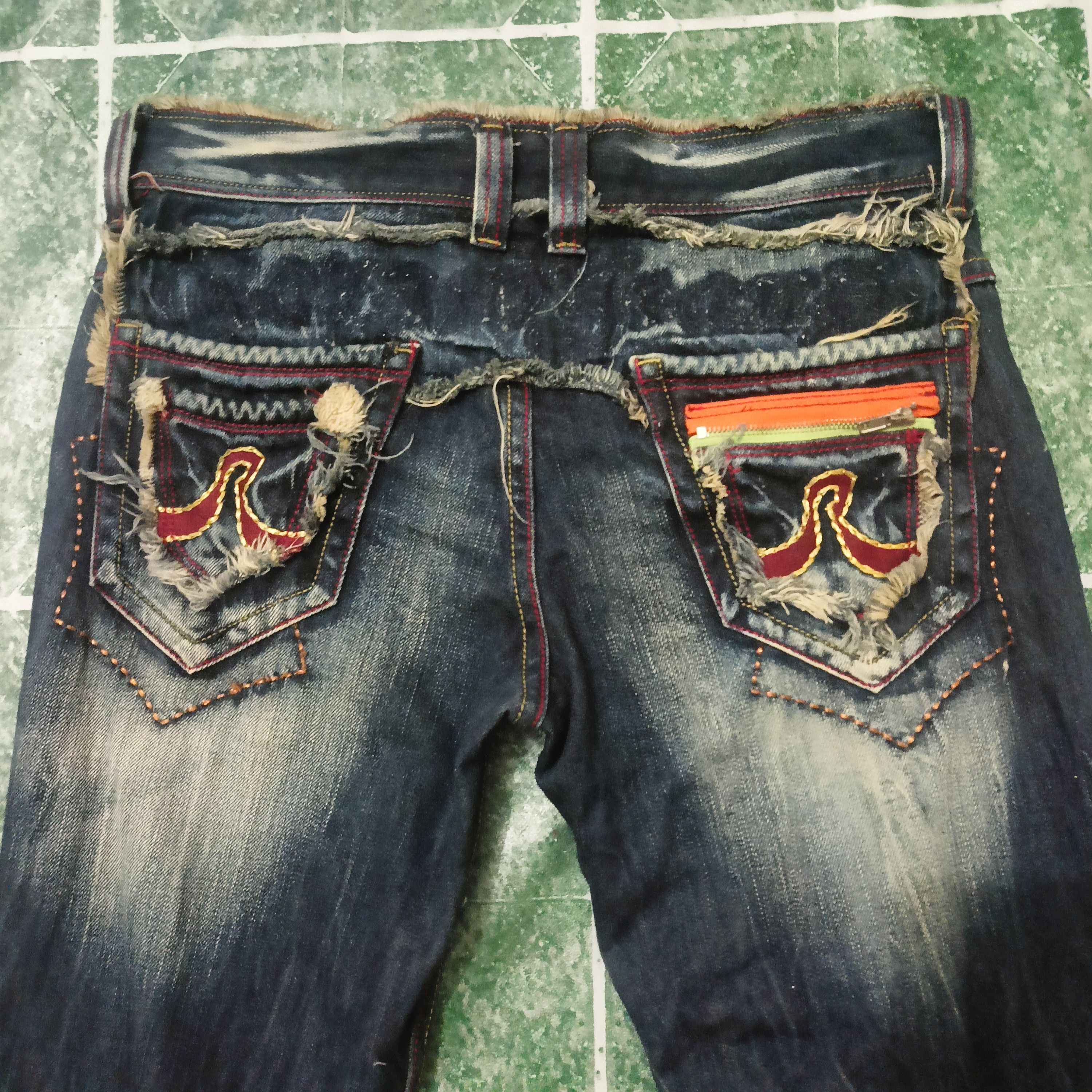 If Six Was Nine Roy 310 flared distressed bootcut jeans Size US 29 - 11 Thumbnail