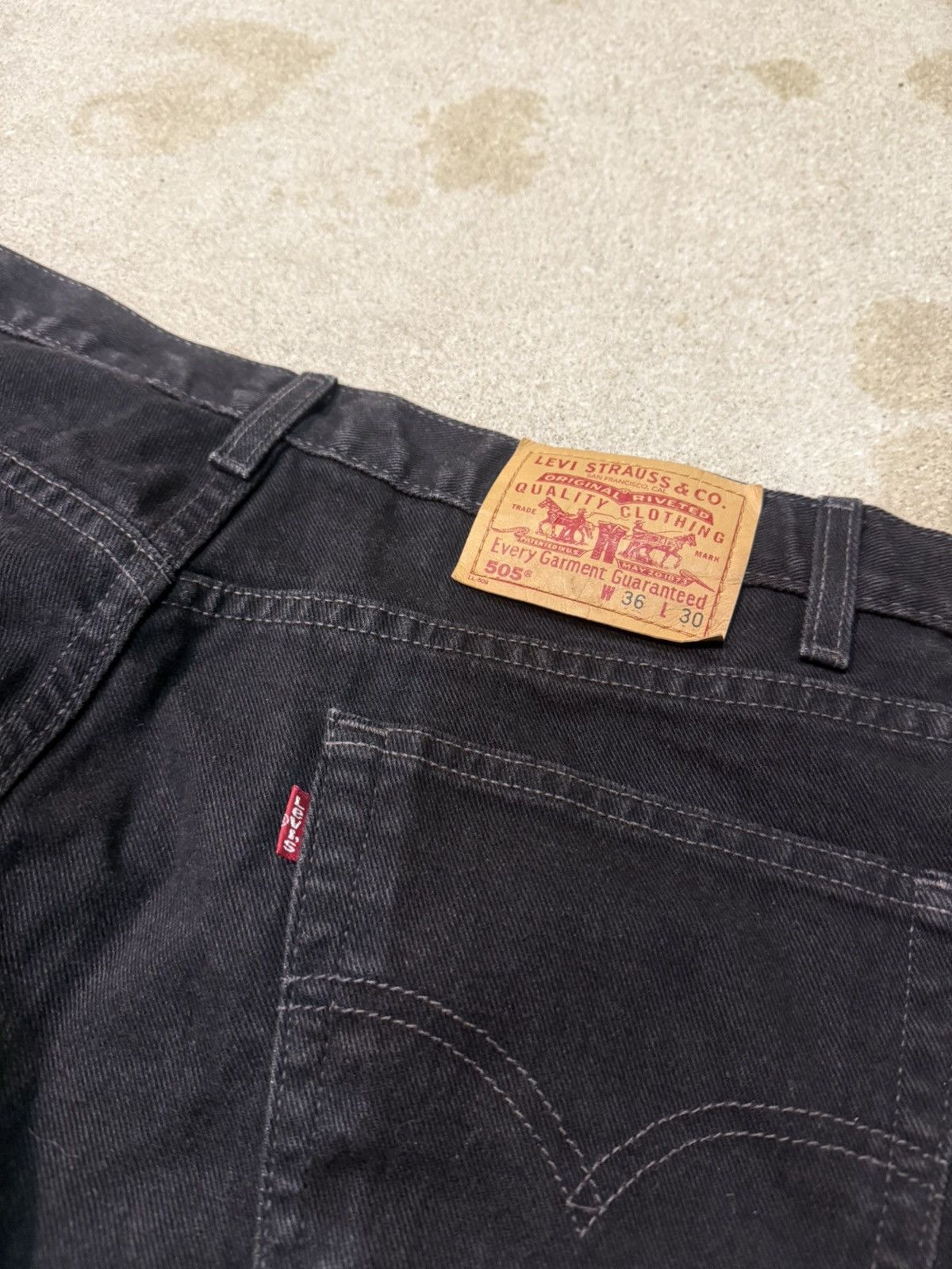 Levi's Levi’s 505 Black Denim Jeans – Vintage 90s Fit Size US 36 / EU 52 - 7 Thumbnail