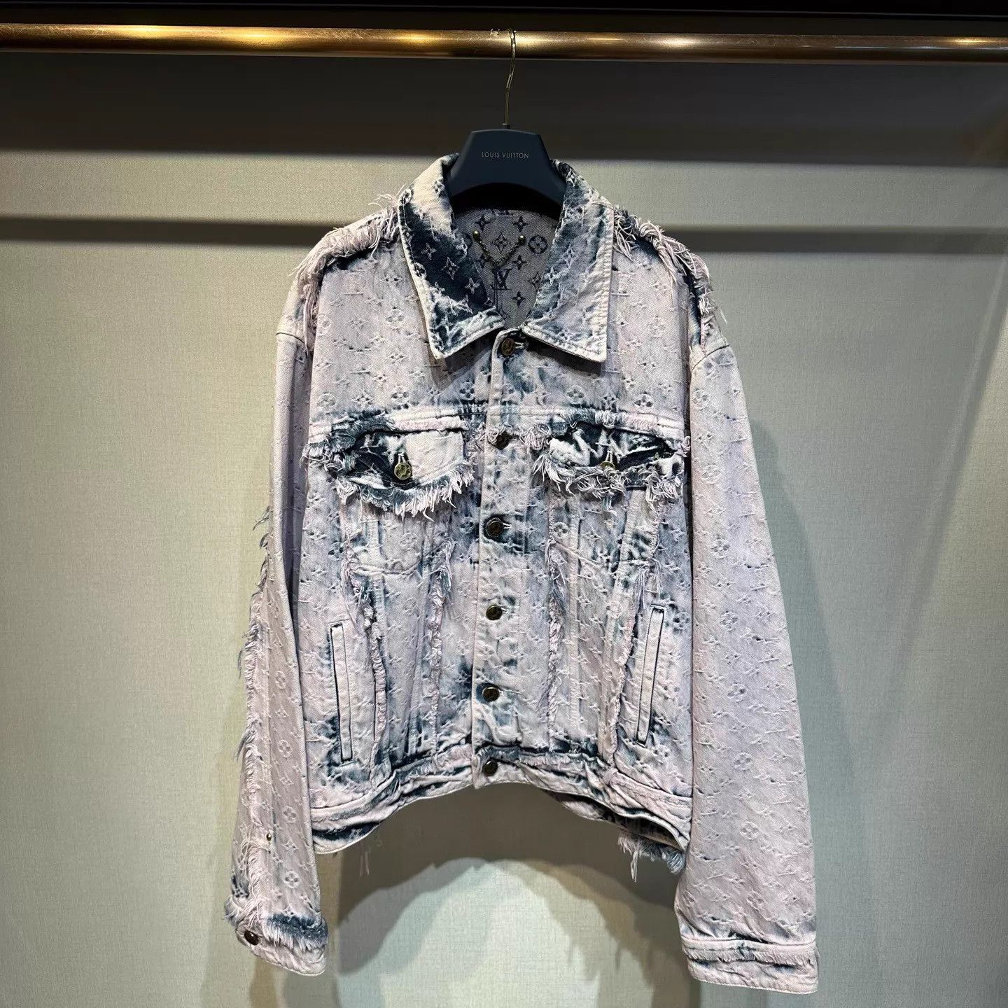 Louis Vuitton LV lavender distressed logo jacquard fringe denim Size US M / EU 48-50 / 2 - 1 Thumbnail
