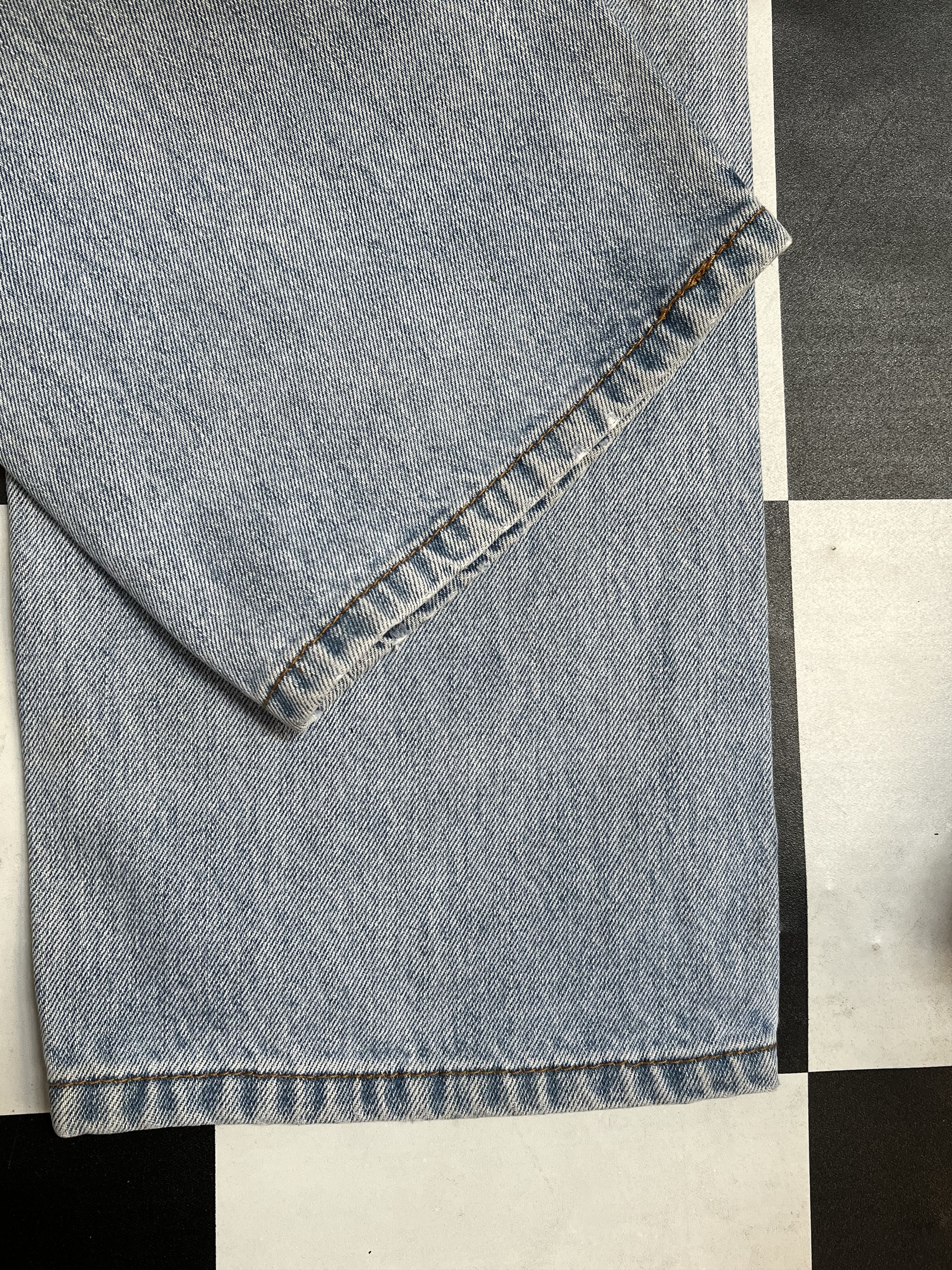 Levi's × Vintage Vintage Levis 505 Relaxed Fit Jean L271 Size US 36 / EU 52 - 8 Thumbnail