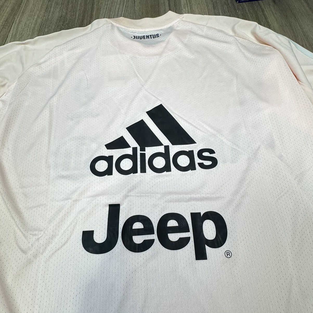 Nike Juventus 21/22 training jersey (Bnwt) Ronaldo Size US L / EU 52-54 / 3 - 6 Thumbnail