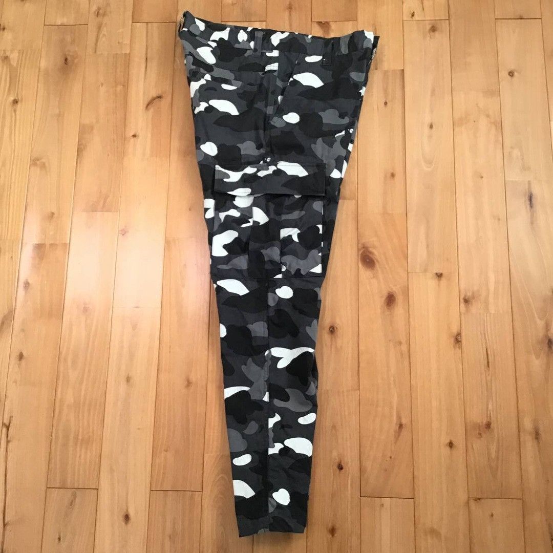Bape 💫Glow in the dark💫 BAPE City Camo Cargo Pants APE ★size S Size US 30 / EU 46 - 4 Thumbnail