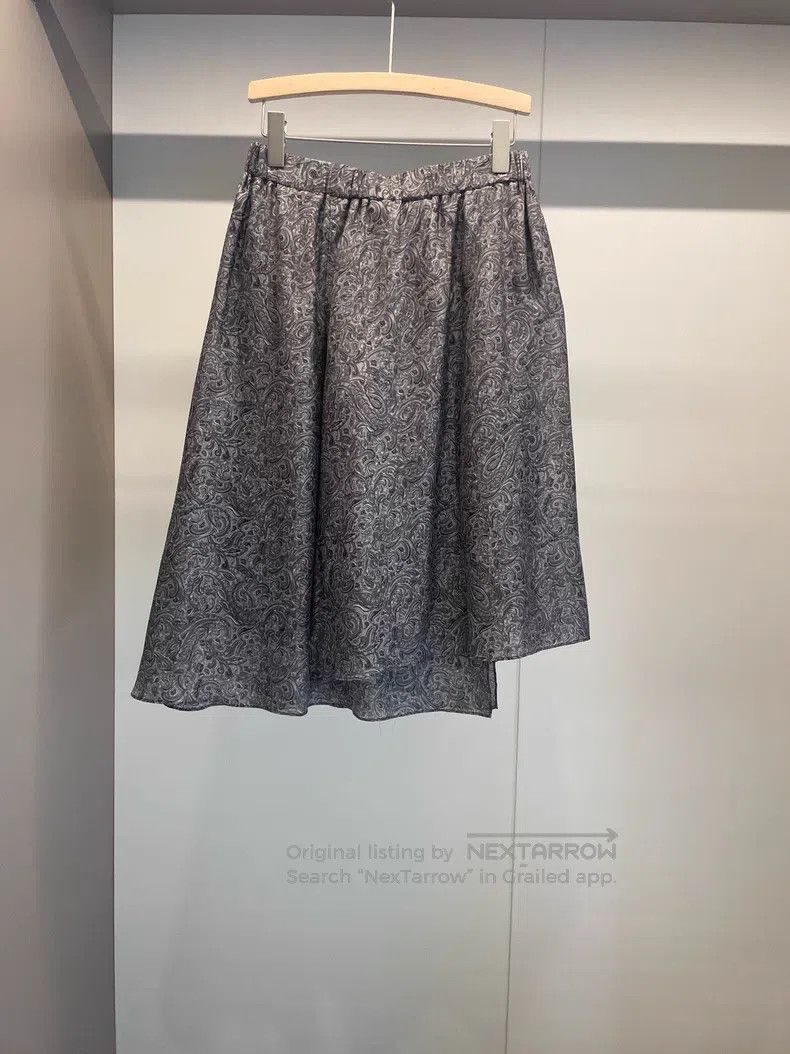 Brunello Cucinelli Brunello Cucinelli Grey Silk Skirt Size 27" / US 4 / IT 40 - 2 Thumbnail