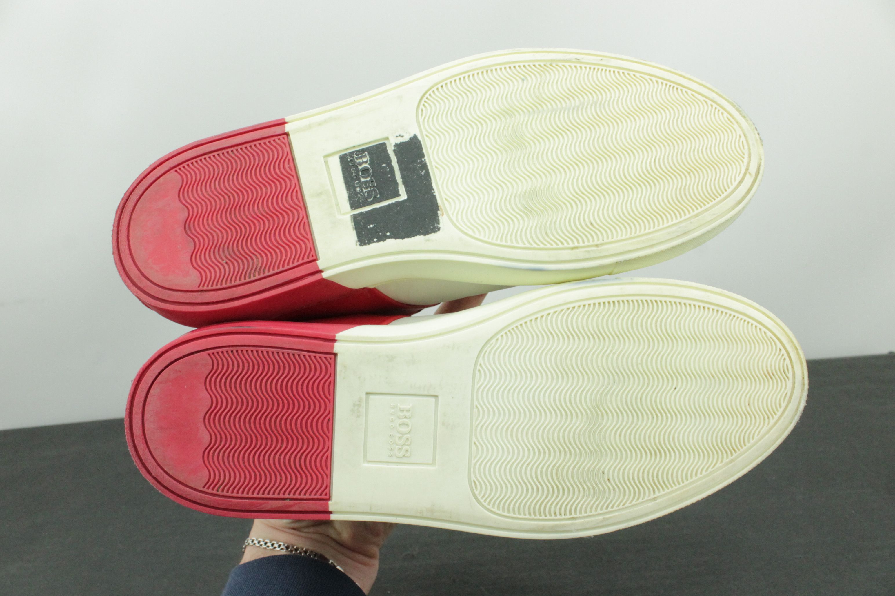Hugo Boss Hugo Boss Low Top Leather Sneakers Women's Size US 9 / IT 39 - 8 Thumbnail