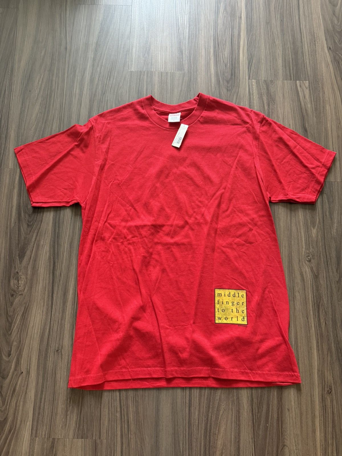 Supreme Supreme Middle Finger to the World Tee Red Size L – Rare Size US L / EU 52-54 / 3 - 1 Thumbnail