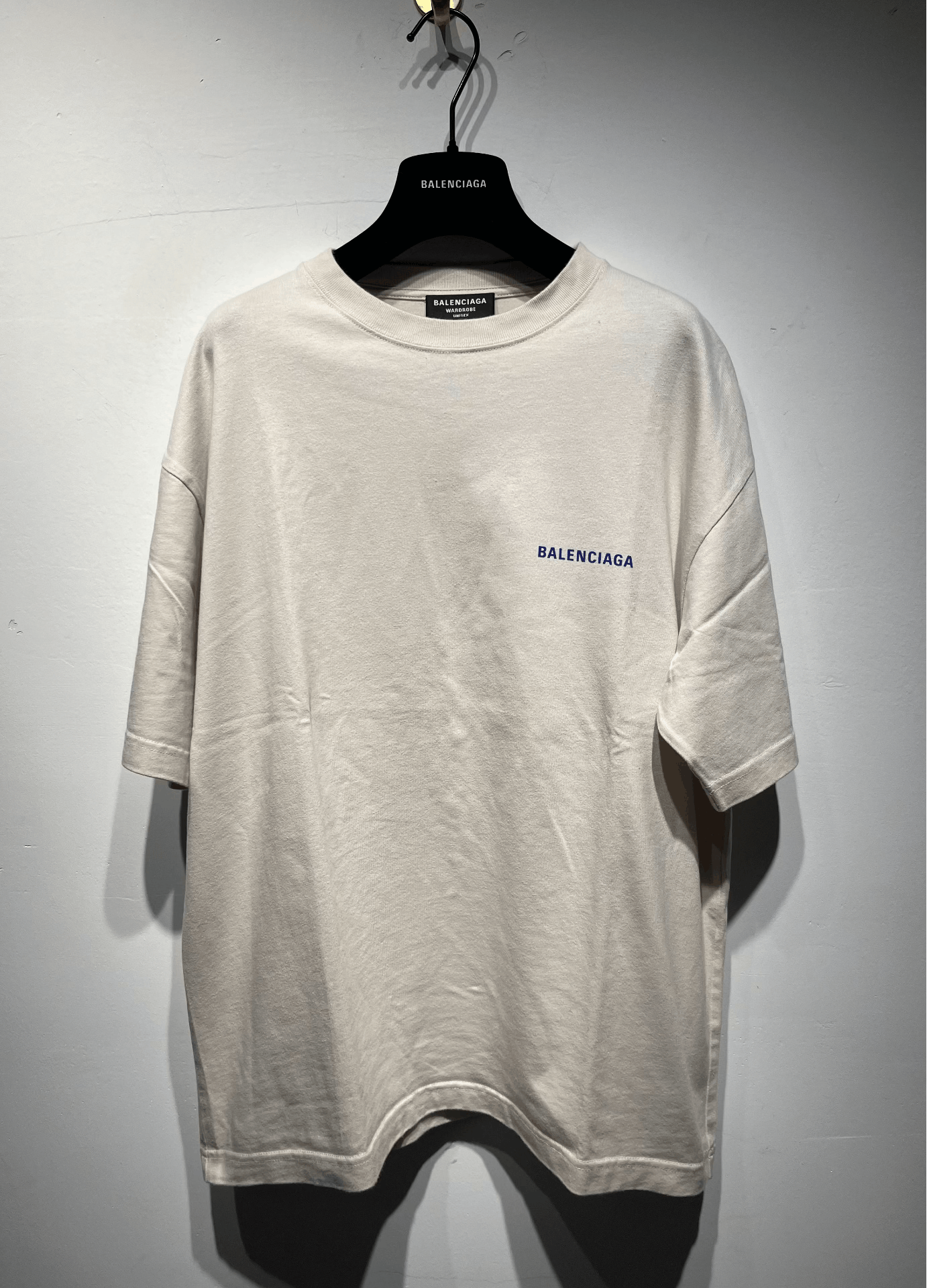 Balenciaga balenciaga beige logo short sleeve t-shirt Size US XS / EU 42 / 0 - 1 Thumbnail
